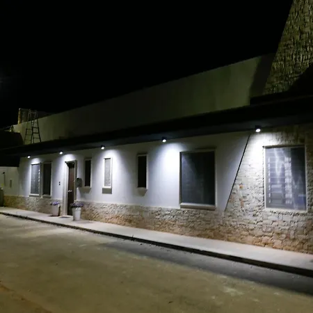 בית נופש Cv Bell'aria - Orchidea מודוניו